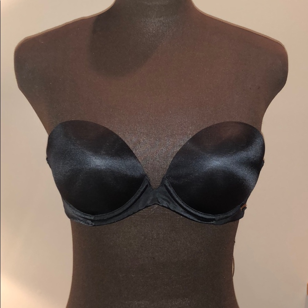 Victoria’s Secret strapless bra.